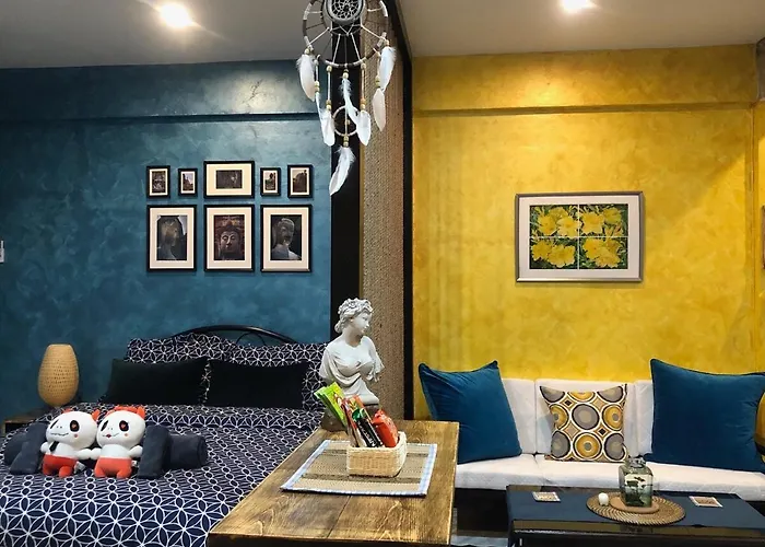 Apartment Double With Balcony & Private Bath By Smile Loft Bangkok