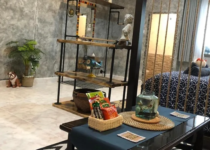 Double With Balcony & Private Bath By Smile Loft Bangkok