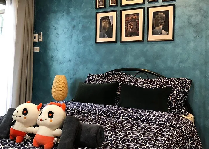 Apartment Double With Balcony & Private Bath By Smile Loft Bangkok