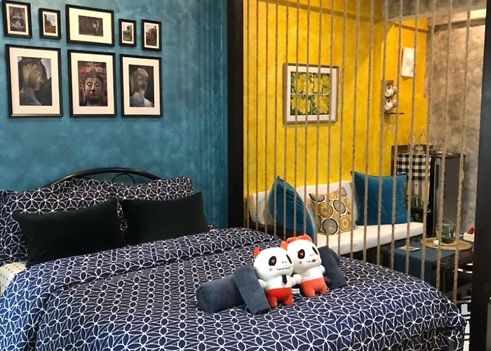 Double With Balcony & Private Bath By Smile Loft * Bangkok
